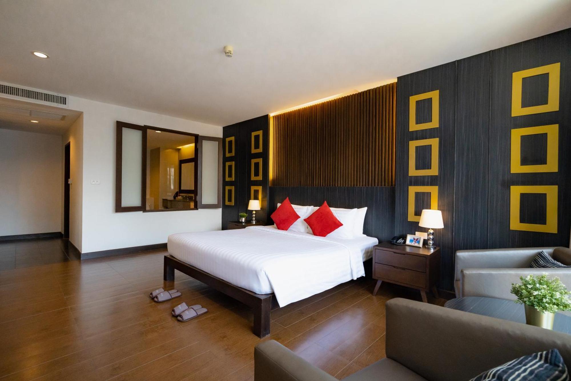 Hotel J Pattaya Esterno foto