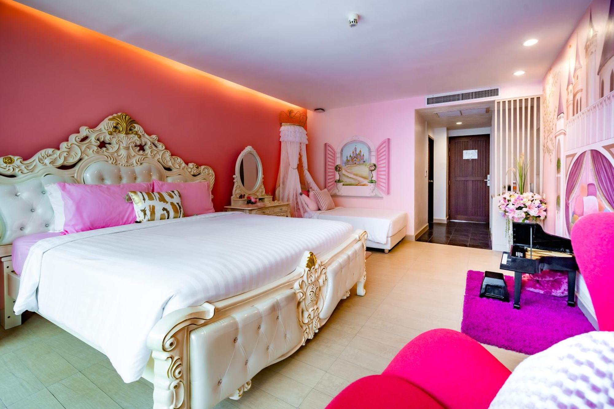 Hotel J Pattaya Esterno foto